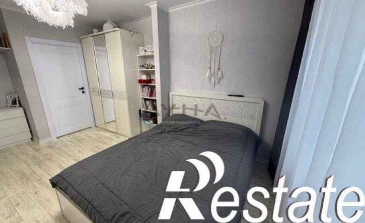4-комн квартира Московский проспект, 35А,  д. 35А